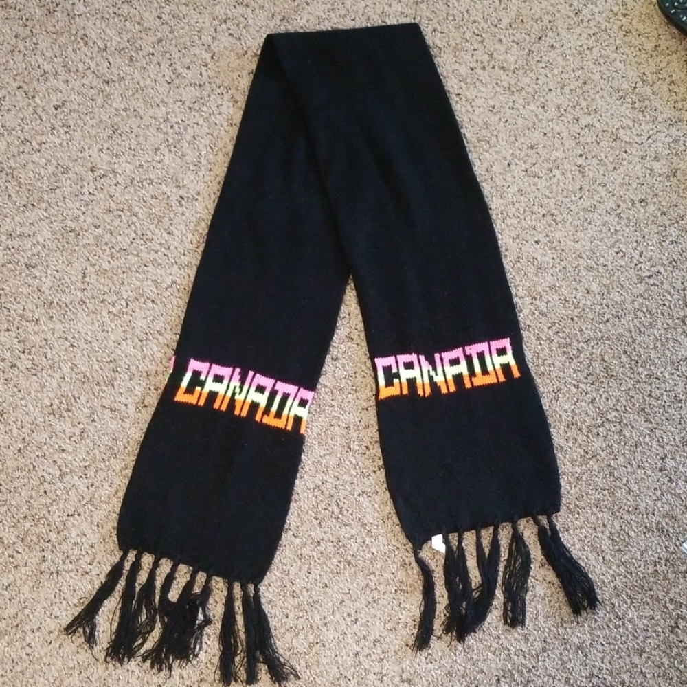 Vintage Canada Scarf